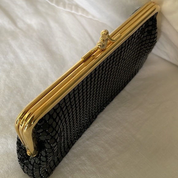 Black Chain Mail Clutch - Picture 9 of 9